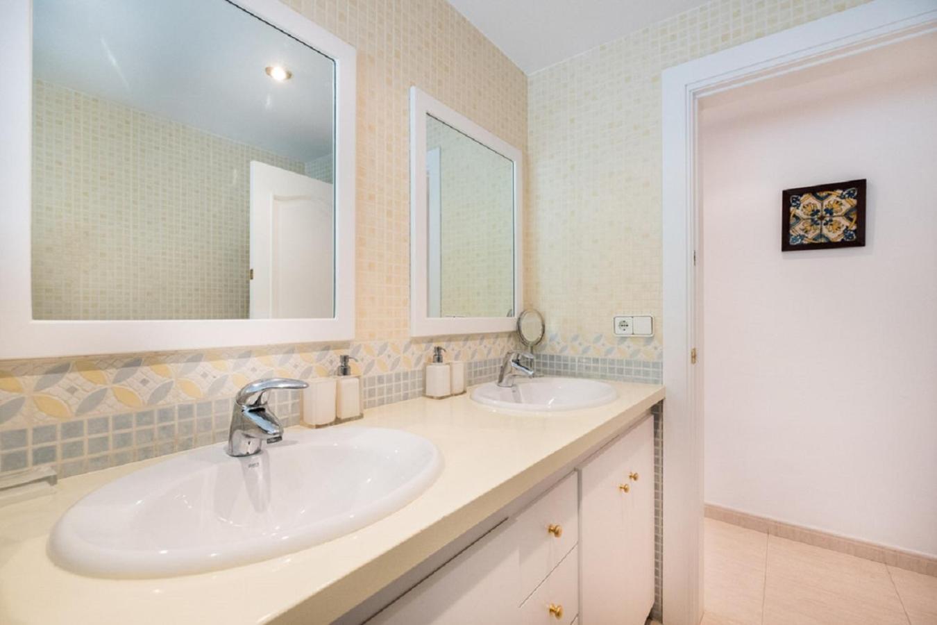 Apartament Reitel First Line Ground Floor By Hlclub Agency Vilanova i la Geltrú Zewnętrze zdjęcie